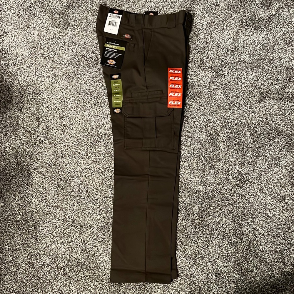 Dickies cargo pants (men’s slim fit) 28x30